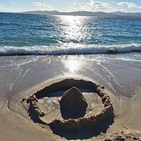 Cap Soleil J2 Appt 204 *